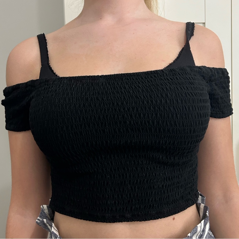 Brandy Melville black cropped top